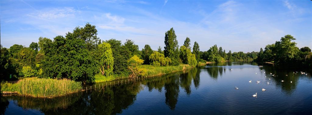 Serpentine Lake at Hyde park