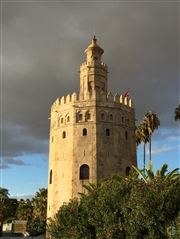 Torre Del Oro Close Up